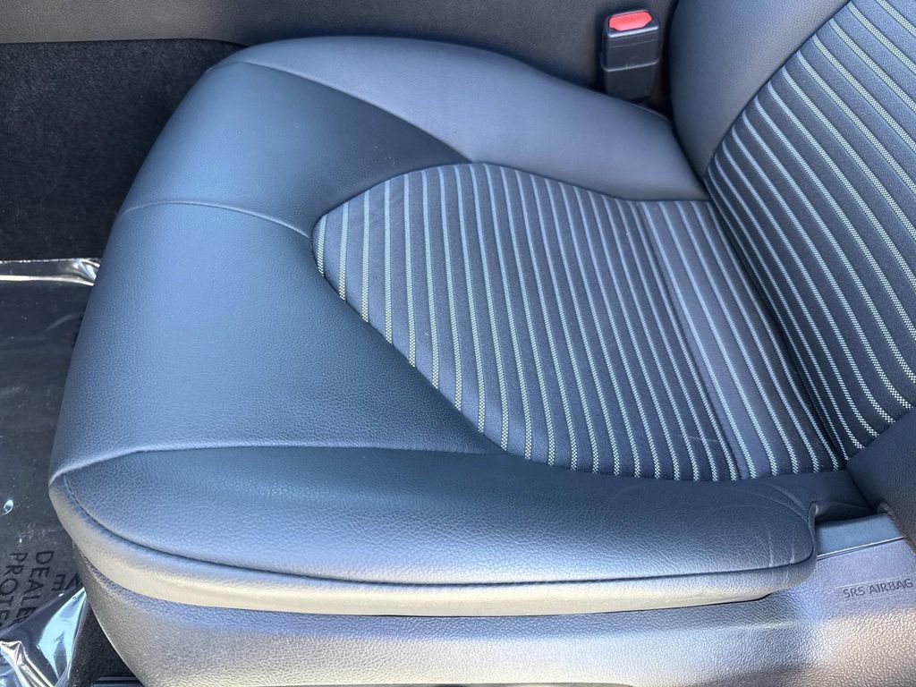 Used 2024 Toyota Camry SE image 26