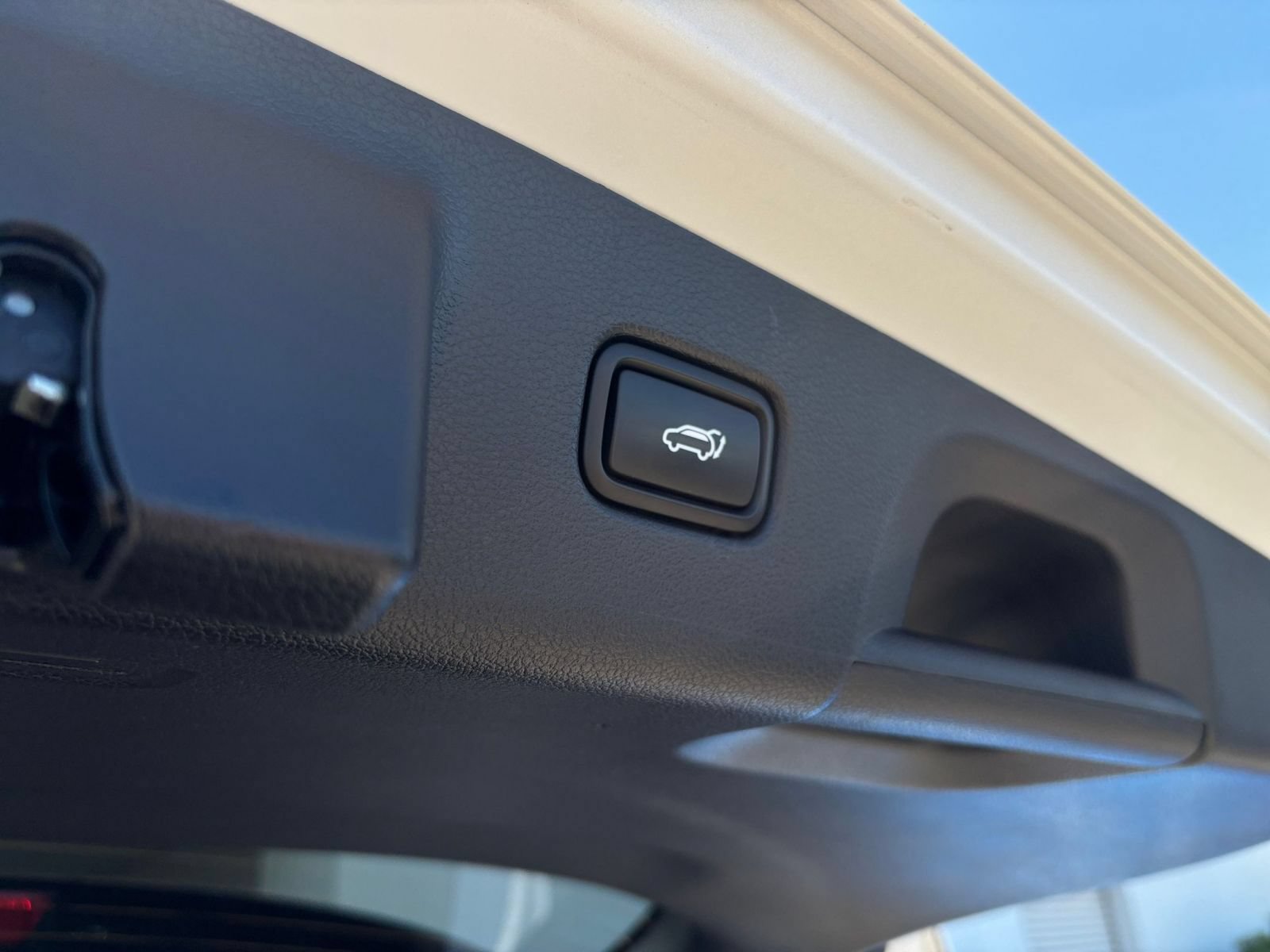 Used 2021 Hyundai Palisade Limited FWD image 24