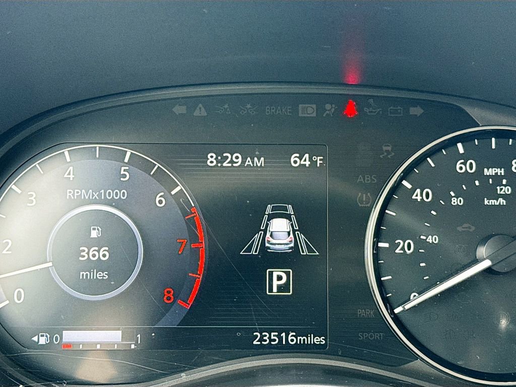 Used 2022 Nissan Kicks SR image 11