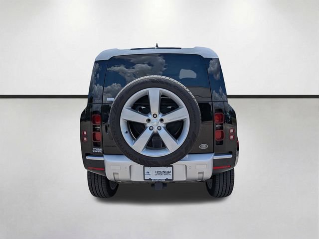 Used 2023 Land Rover Defender 110 SE AWD/4WD image 5
