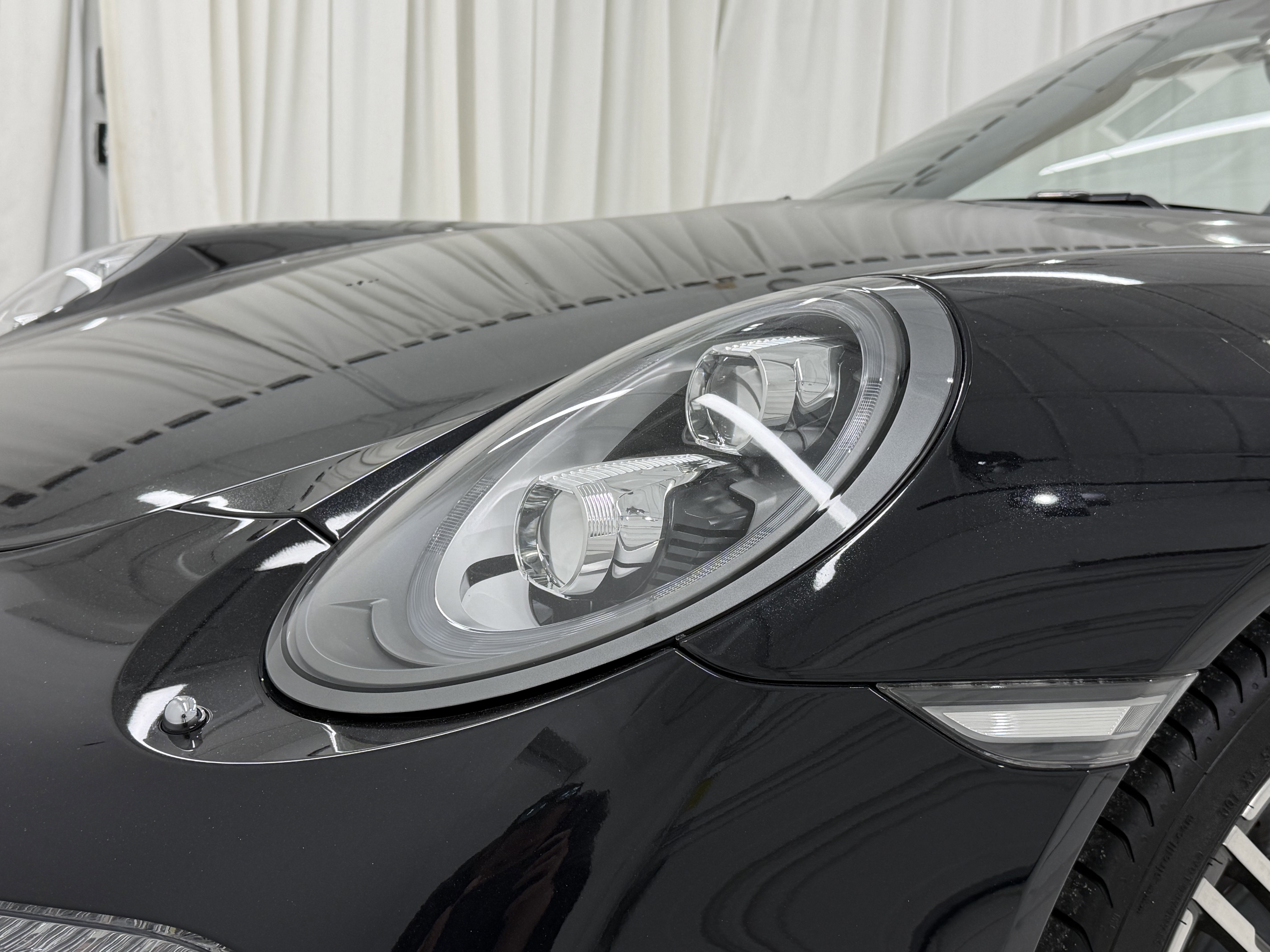 Certified 2016 Porsche 911 Targa 4S image 19