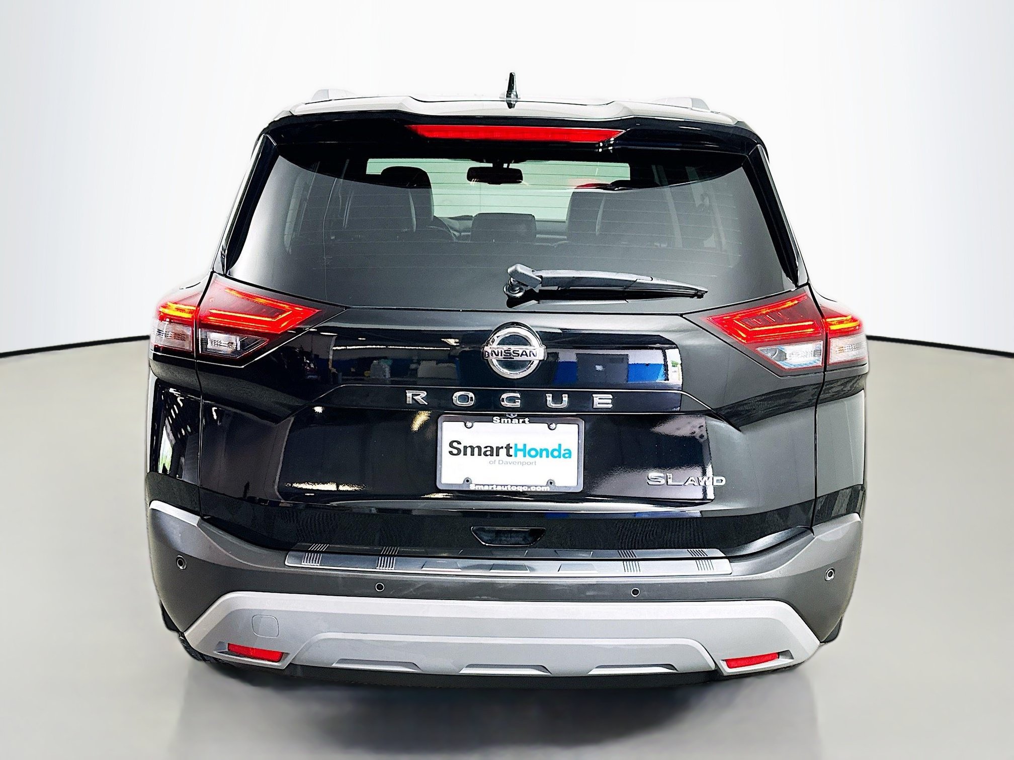 Used 2021 Nissan Rogue SL AWD/4WD image 6