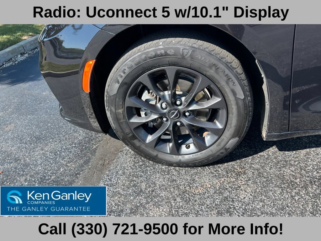 Used 2021 Chrysler Pacifica Touring-L w/ S Appearance Package FWD image 16
