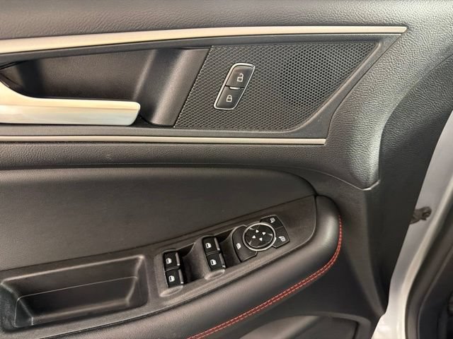 Used 2024 Ford Edge ST-Line AWD/4WD image 15