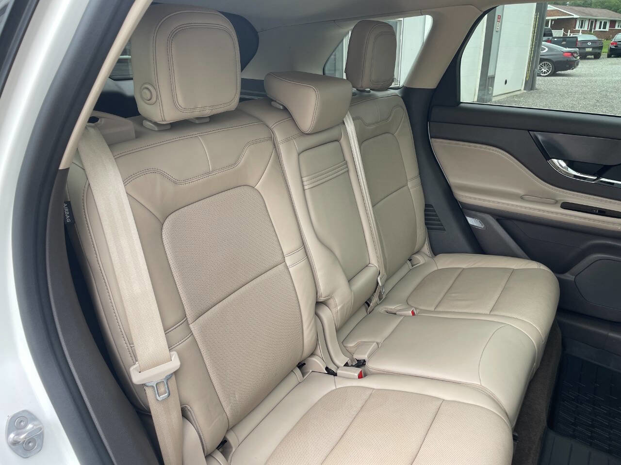 Used 2020 Lincoln Corsair Reserve w/ Equipment Group 202A image 22