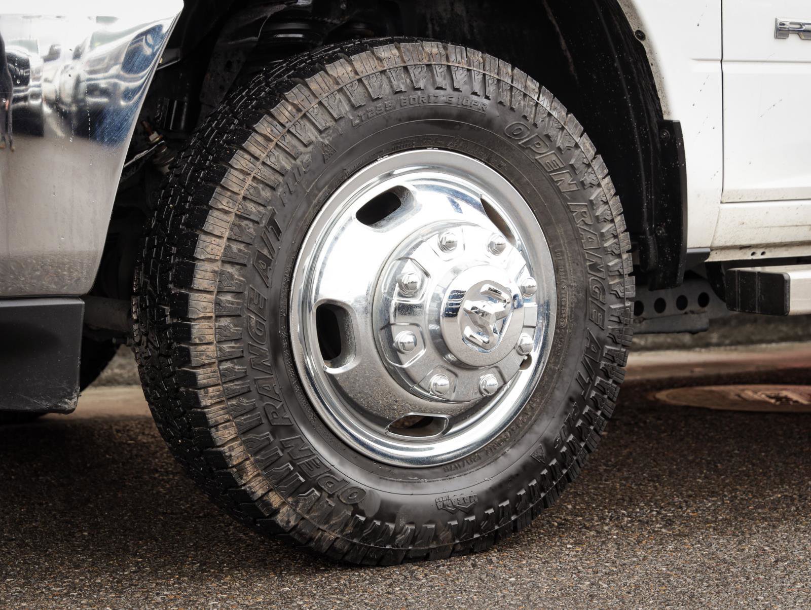 Used 2022 RAM 3500 Tradesman w/ Chrome Appearance Group image 11