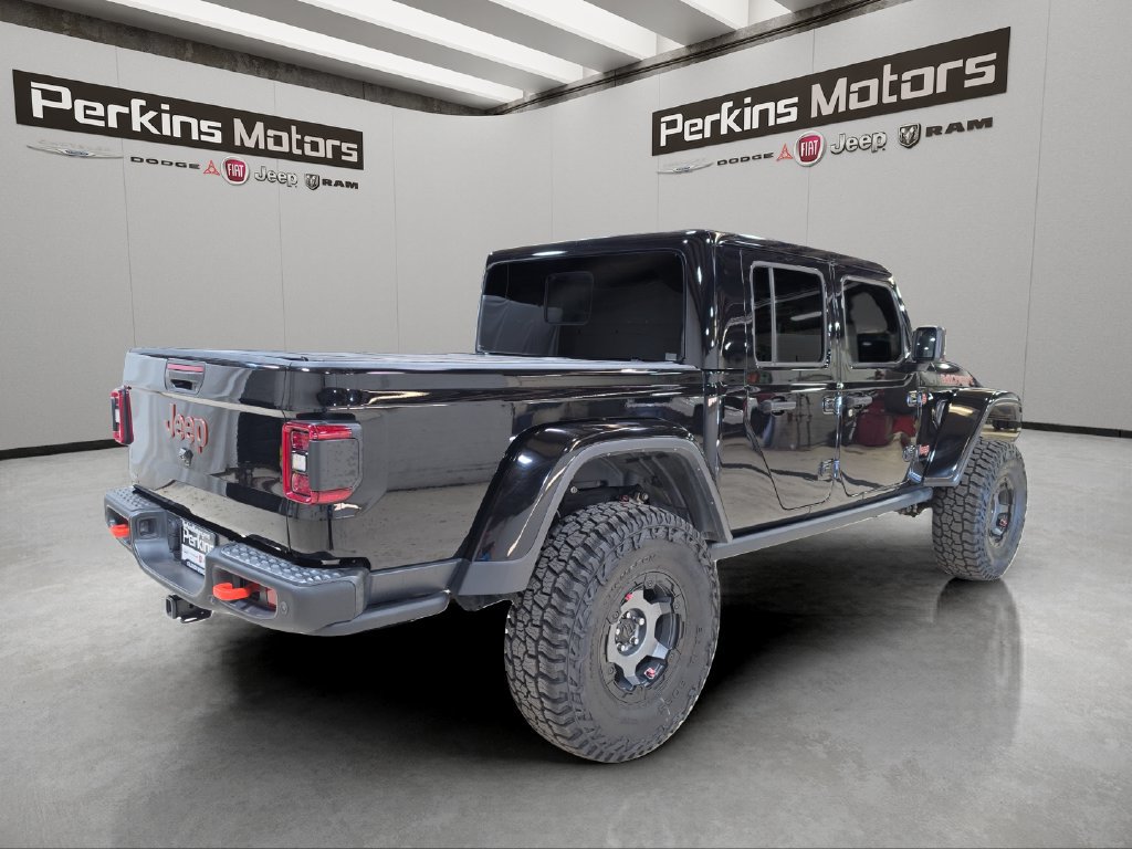 Used 2024 Jeep Gladiator Mojave AWD/4WD image 5