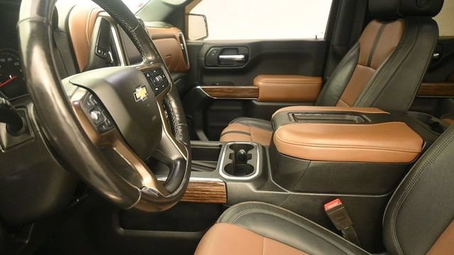 Used 2020 Chevrolet Silverado 1500 High Country w/ Technology Package AWD/4WD image 22