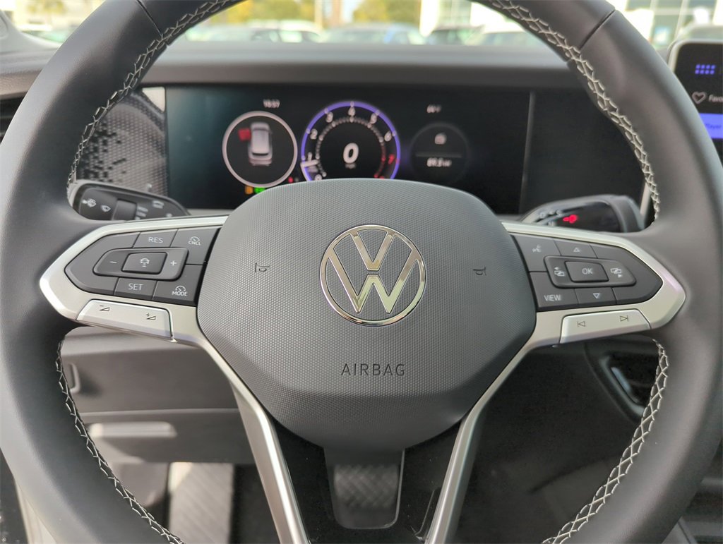 New 2026 Volkswagen Tiguan SE image 43