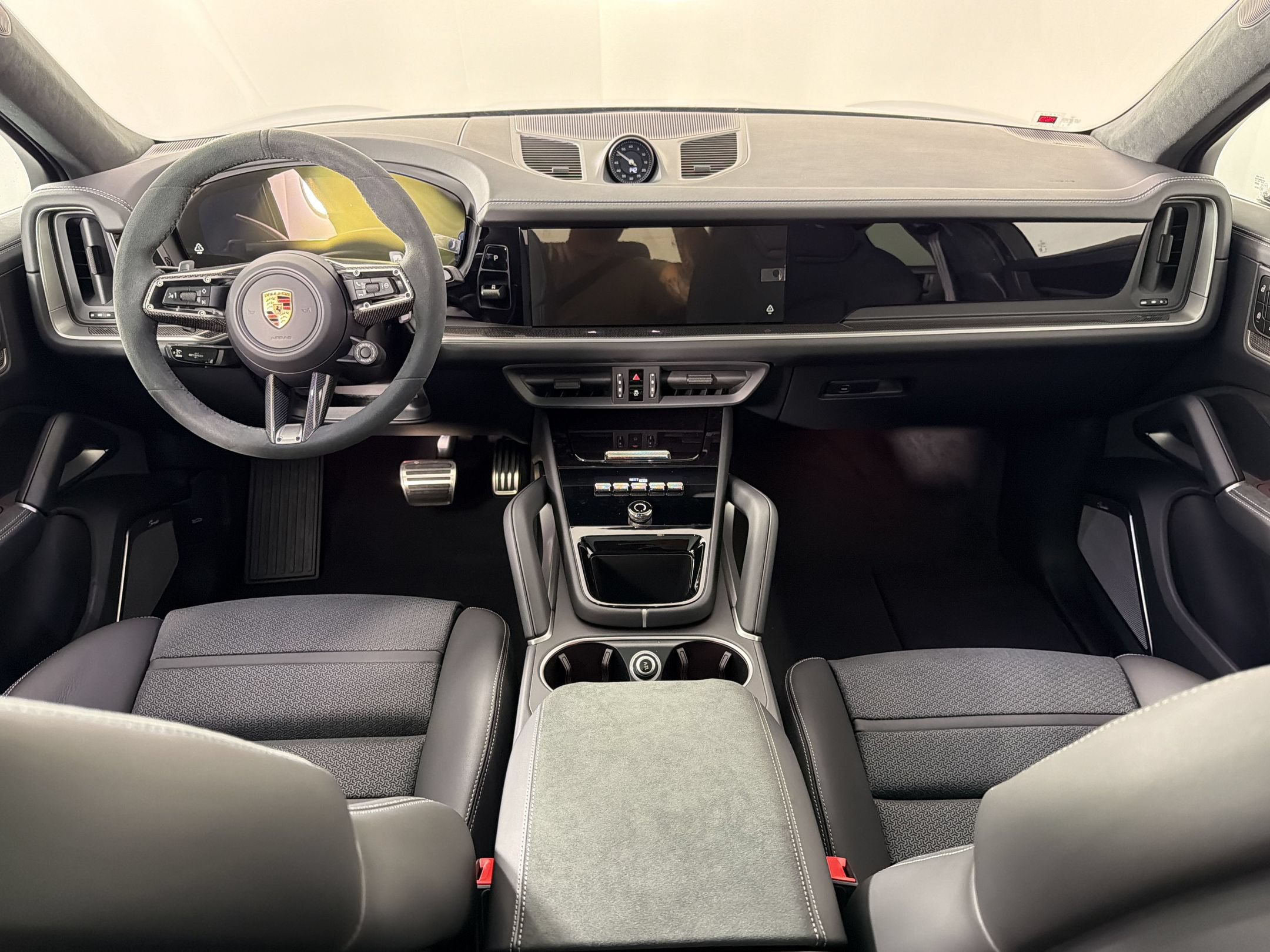 New 2026 Porsche Cayenne GTS AWD/4WD image 16