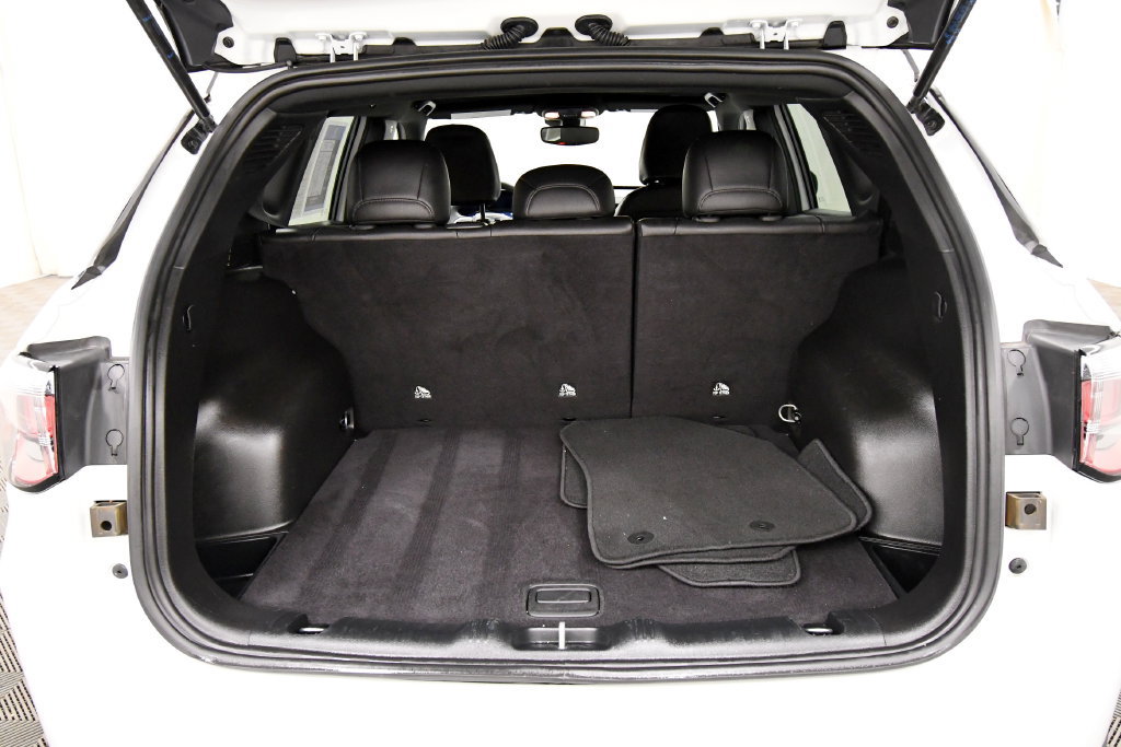 Used 2025 Jeep Compass Limited AWD/4WD image 7