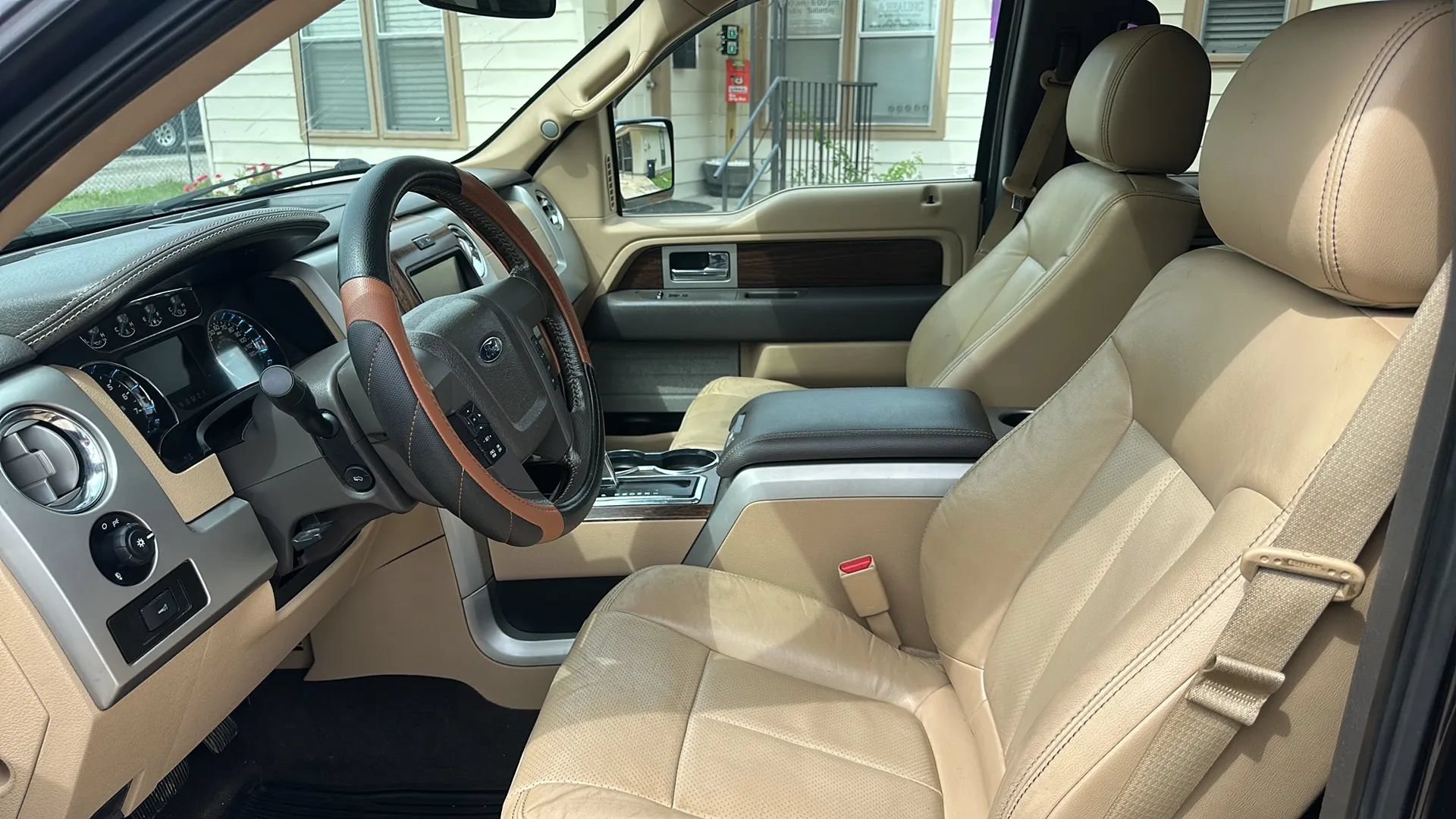 Used 2013 Ford F150 Lariat w/ Mid Equipment Group AWD/4WD image 14