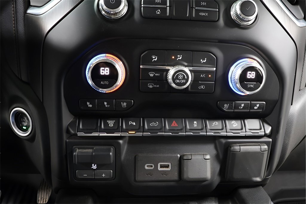 Used 2022 GMC Sierra 2500 AT4 w/ AT4 Preferred Package image 9