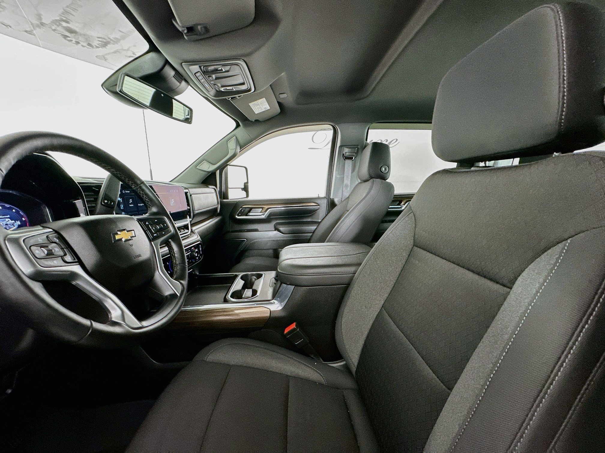 Used 2024 Chevrolet Silverado 2500 LT AWD/4WD image 18