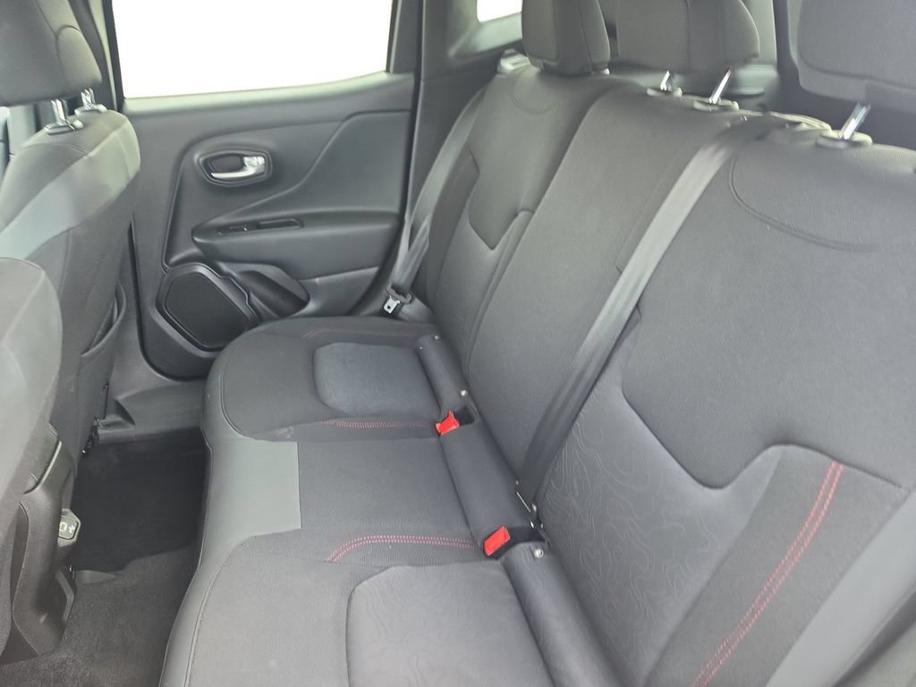 Used 2023 Jeep Renegade Trailhawk AWD/4WD image 14