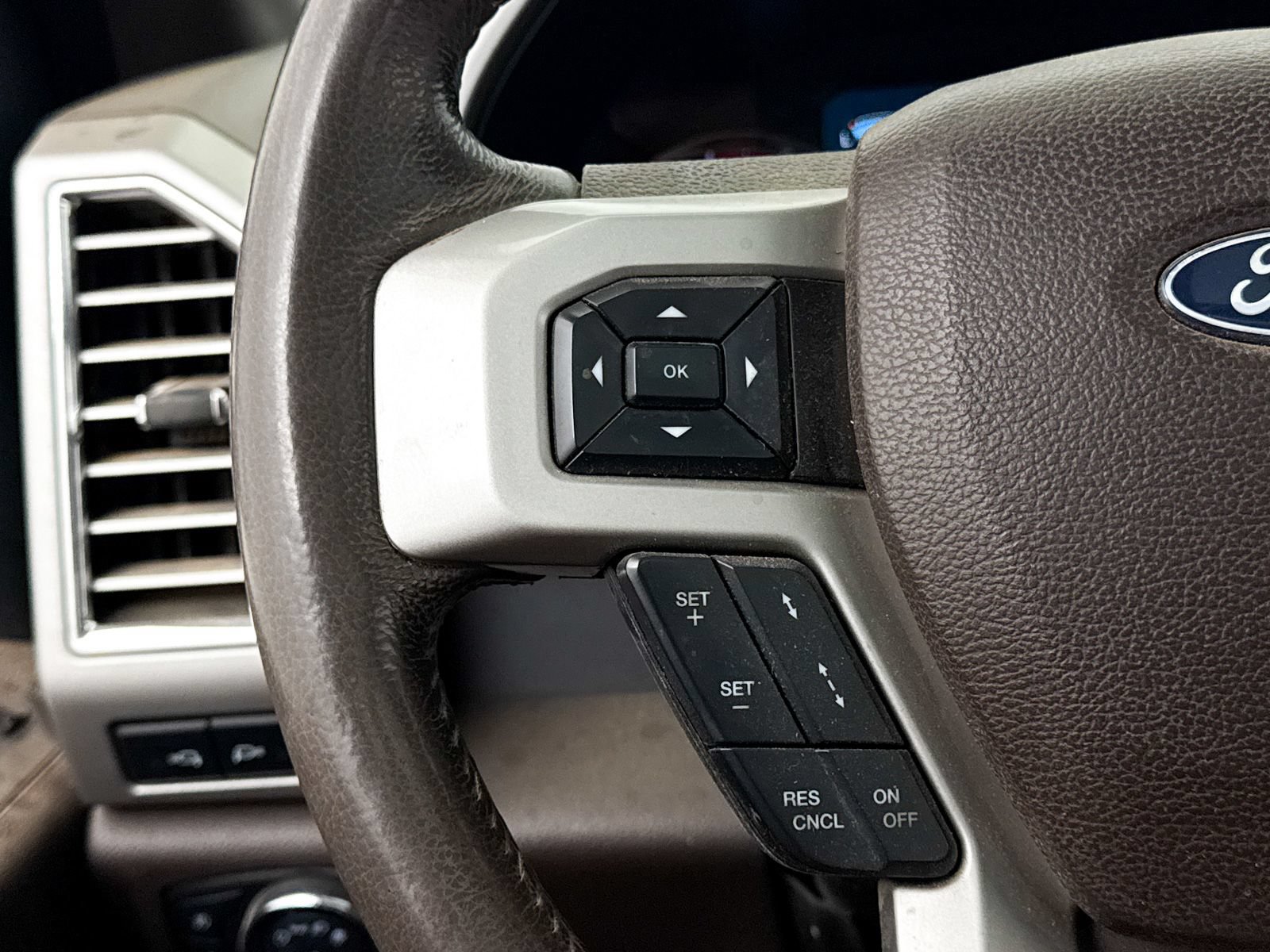 Used 2018 Ford F450 King Ranch w/ King Ranch Ultimate Package AWD/4WD image 26