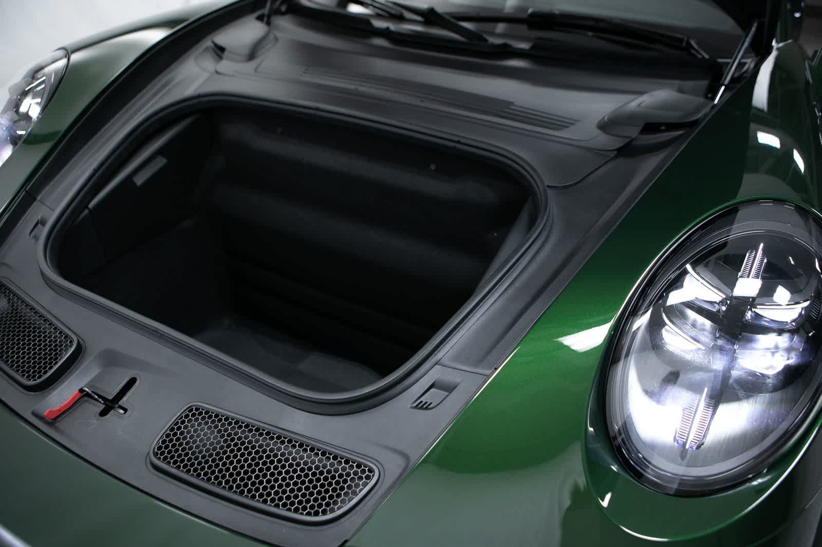 New 2026 Porsche 911 GT3 RWD image 40