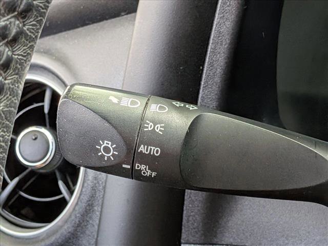 Used 2017 Toyota Corolla SE image 9