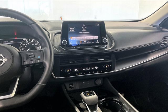 Used 2024 Nissan Rogue SV w/ SV Premium Package AWD/4WD image 9