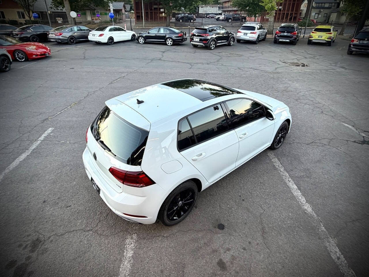Used 2018 Volkswagen Golf SE FWD image 8