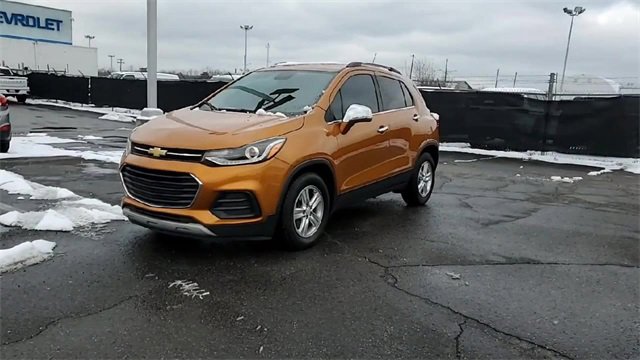 Certified 2017 Chevrolet Trax LT w/ Driver Confidence Package image 3