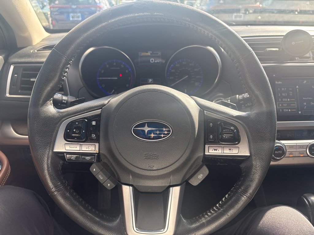 Used 2017 Subaru Outback 3.6R Touring w/ Popular Package #5A AWD/4WD image 2