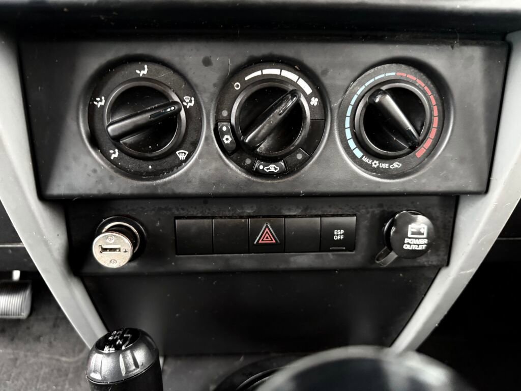 Used 2008 Jeep Wrangler X image 17