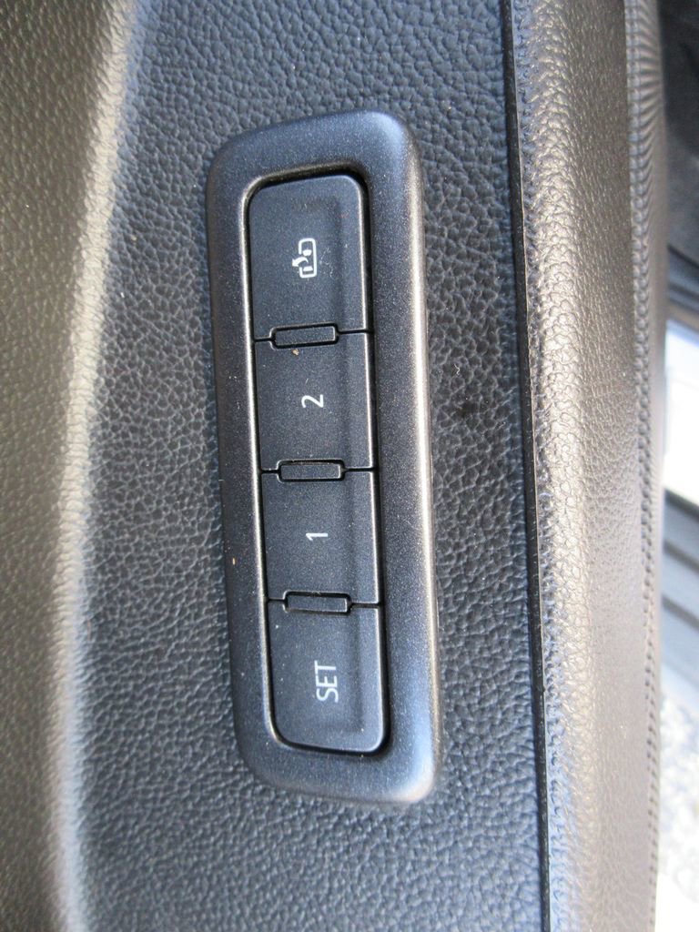 Used 2019 Chevrolet Tahoe LT image 23