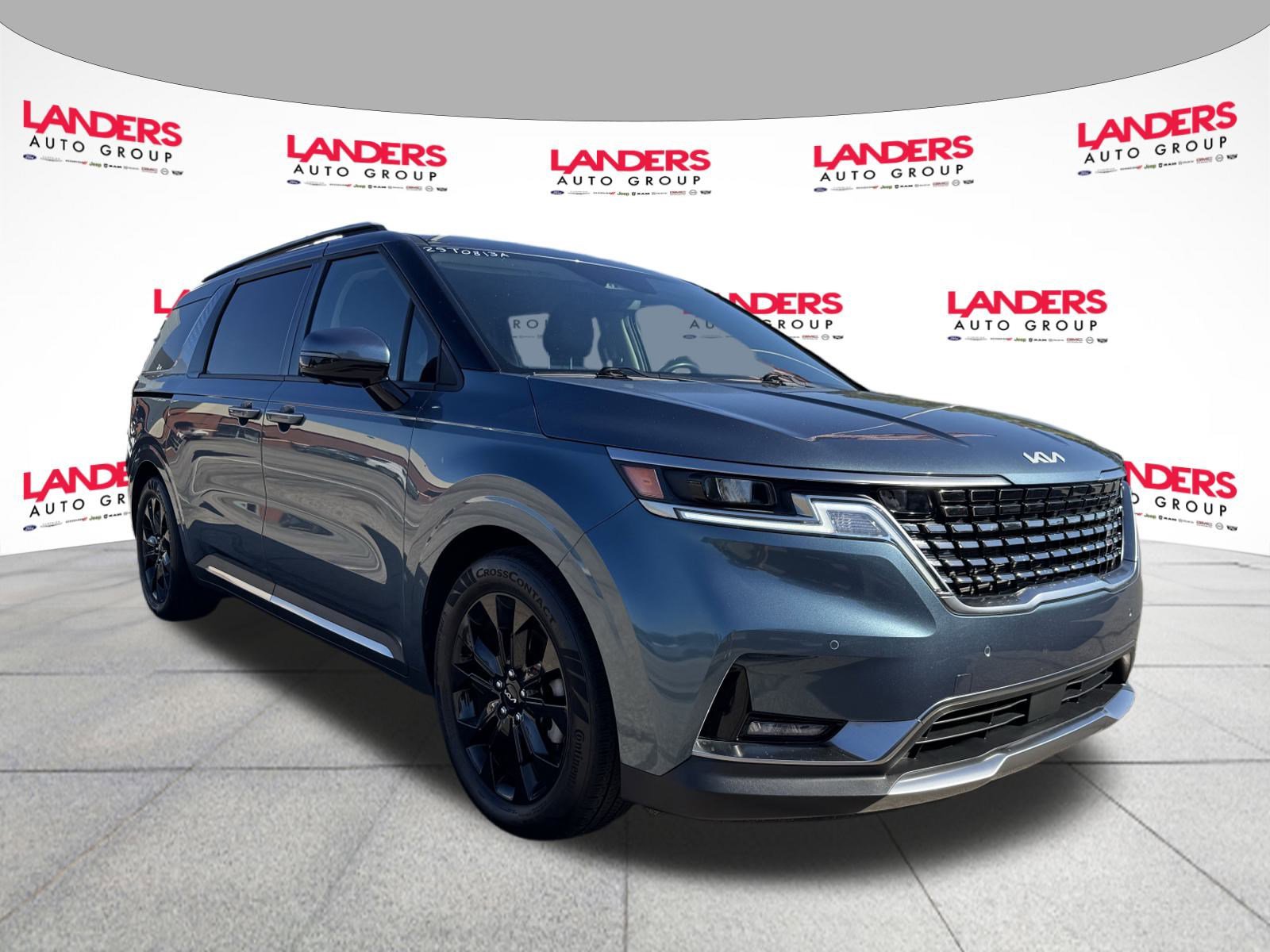 Used 2024 Kia Carnival SX image 1