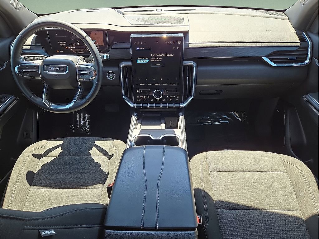 Used 2025 GMC Acadia Elevation image 17