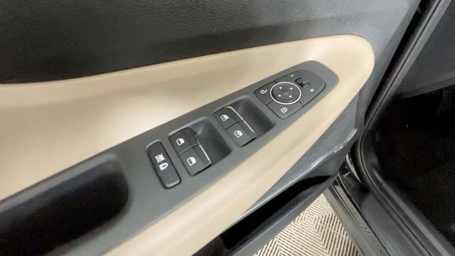 Used 2019 Hyundai Santa Fe SEL AWD/4WD image 20