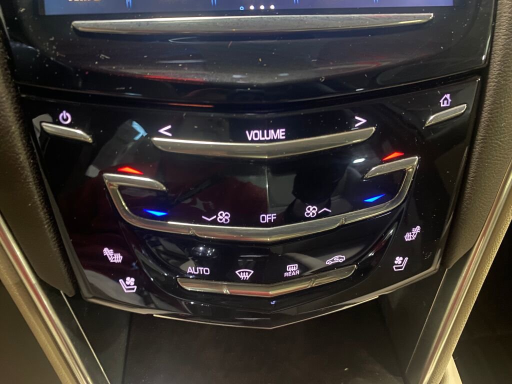 Used 2014 Cadillac XTS Platinum image 12