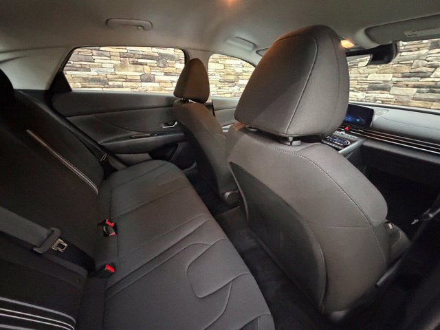 Certified 2023 Hyundai Elantra SEL w/ Convenience Package FWD image 33