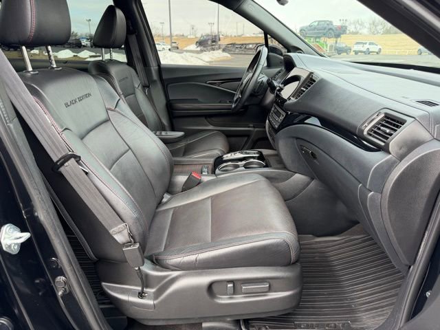 Used 2022 Honda Pilot Black Edition image 9