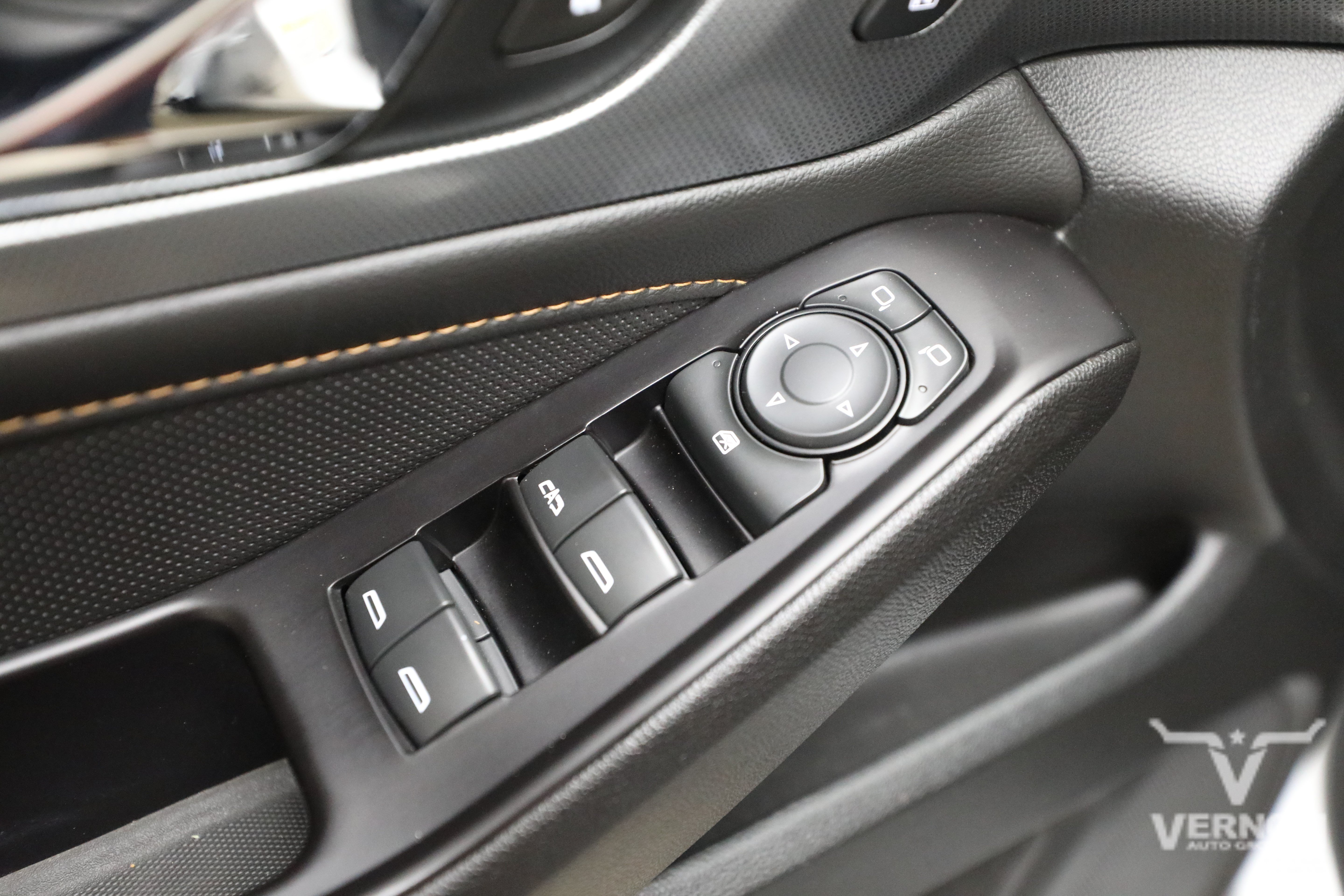 Used 2020 Chevrolet Traverse Premier w/ Redline Edition AWD/4WD image 21