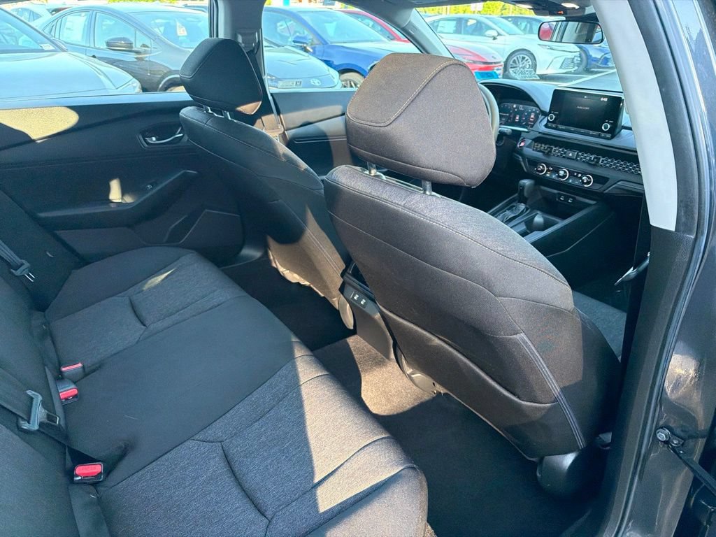 Used 2025 Honda Accord LX image 12