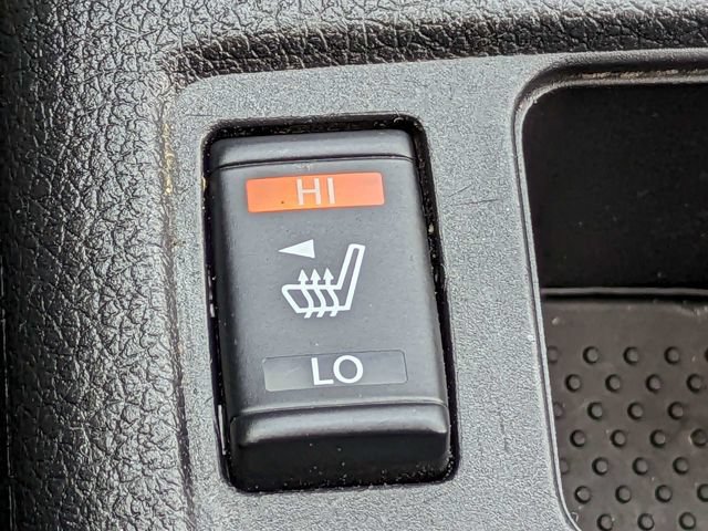 Used 2019 Nissan Rogue SV w/ Premium Package FWD image 26