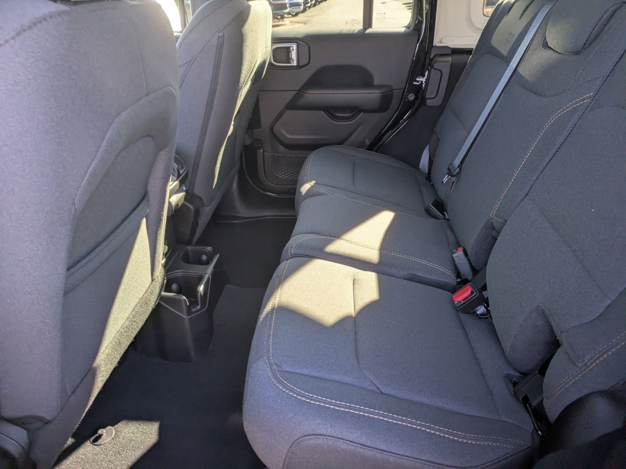 Used 2024 Jeep Wrangler Sahara w/ Safety Group image 20