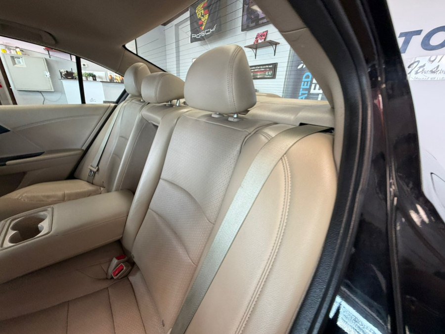 Used 2017 Honda Accord EX-L image 28
