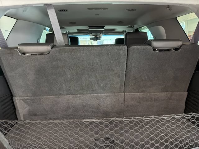 Used 2017 GMC Yukon Denali w/ Open Road Package AWD/4WD image 29