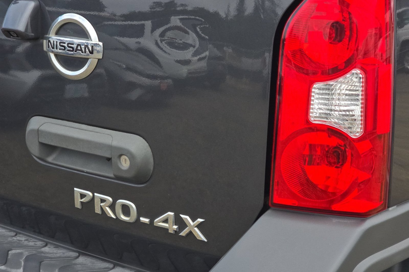 Used 2015 Nissan Xterra PRO-4X AWD/4WD image 22