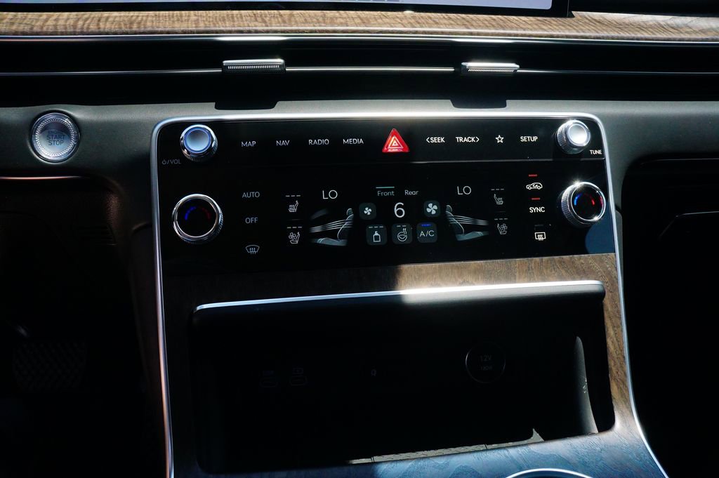 New 2025 Genesis GV80 3.5T Advanced image 10