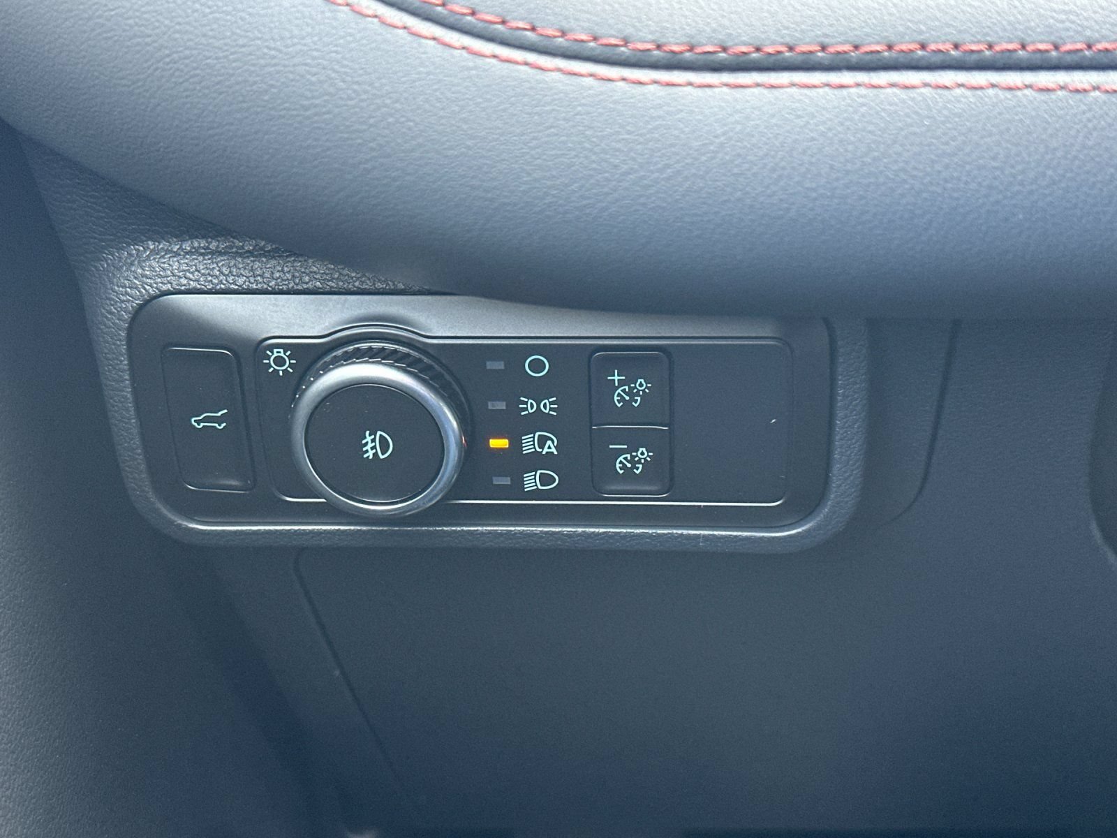 New 2026 Ford Explorer Active w/ Active Comfort Package RWD image 37