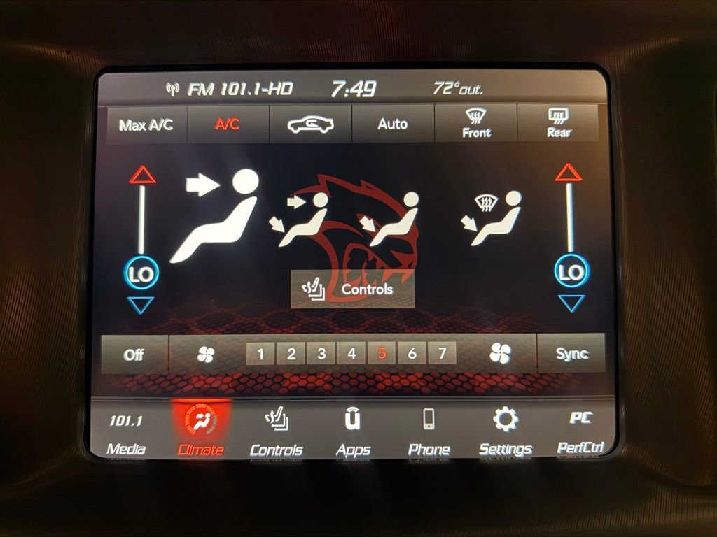 Used 2023 Dodge Charger R/T w/ Cold Weather Package image 20