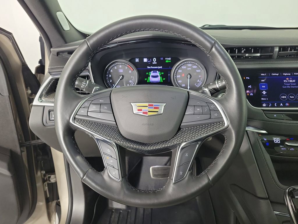 Certified 2023 Cadillac XT5 Sportv w/ Technology Package image 22