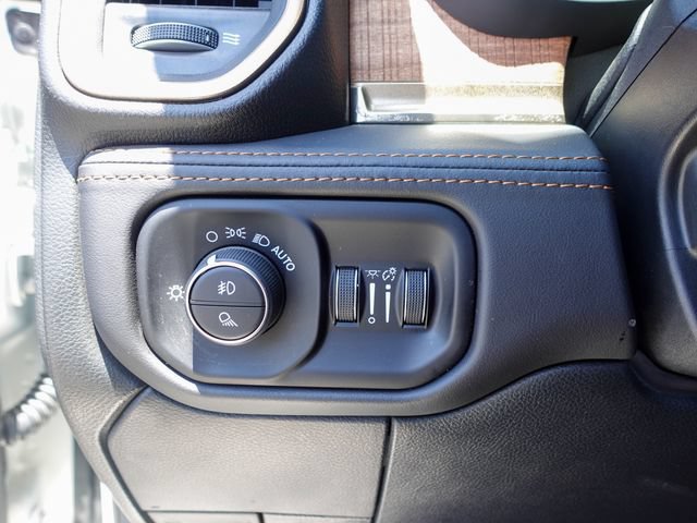 Used 2024 RAM 3500 Limited AWD/4WD image 18