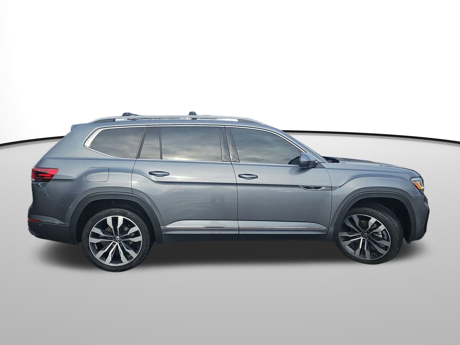 Used 2022 Volkswagen Atlas SEL Premium image 8