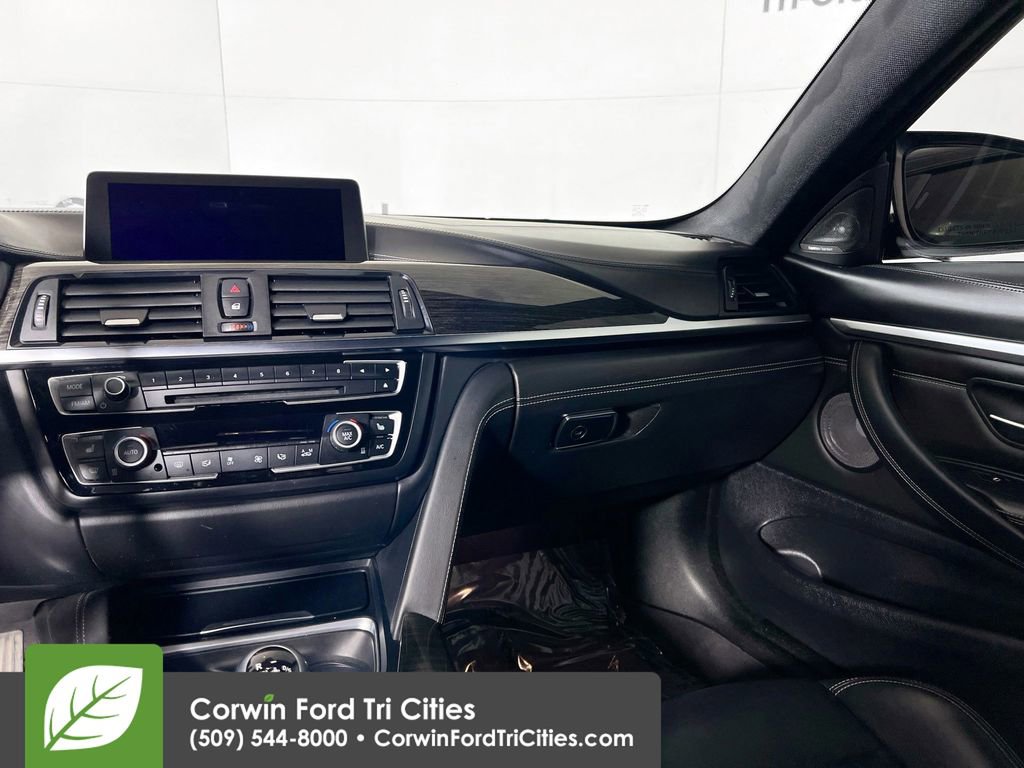 Used 2015 BMW M4 Base image 28