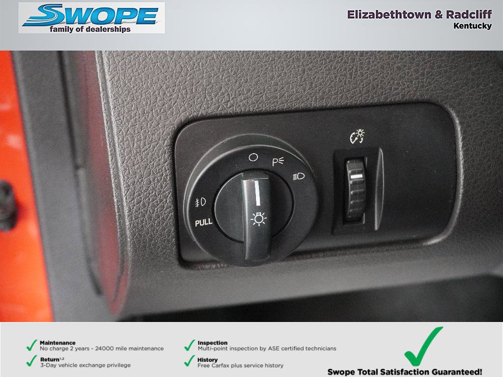 Used 2005 Ford Mustang GT Premium image 15