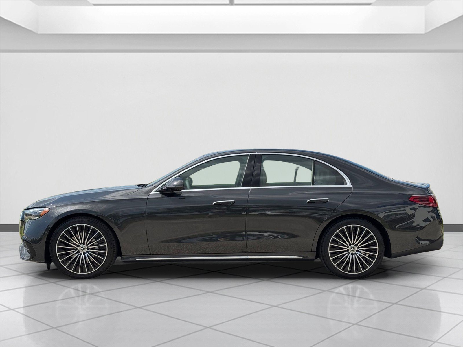 Used 2026 Mercedes-Benz E 350 Sedan image 5